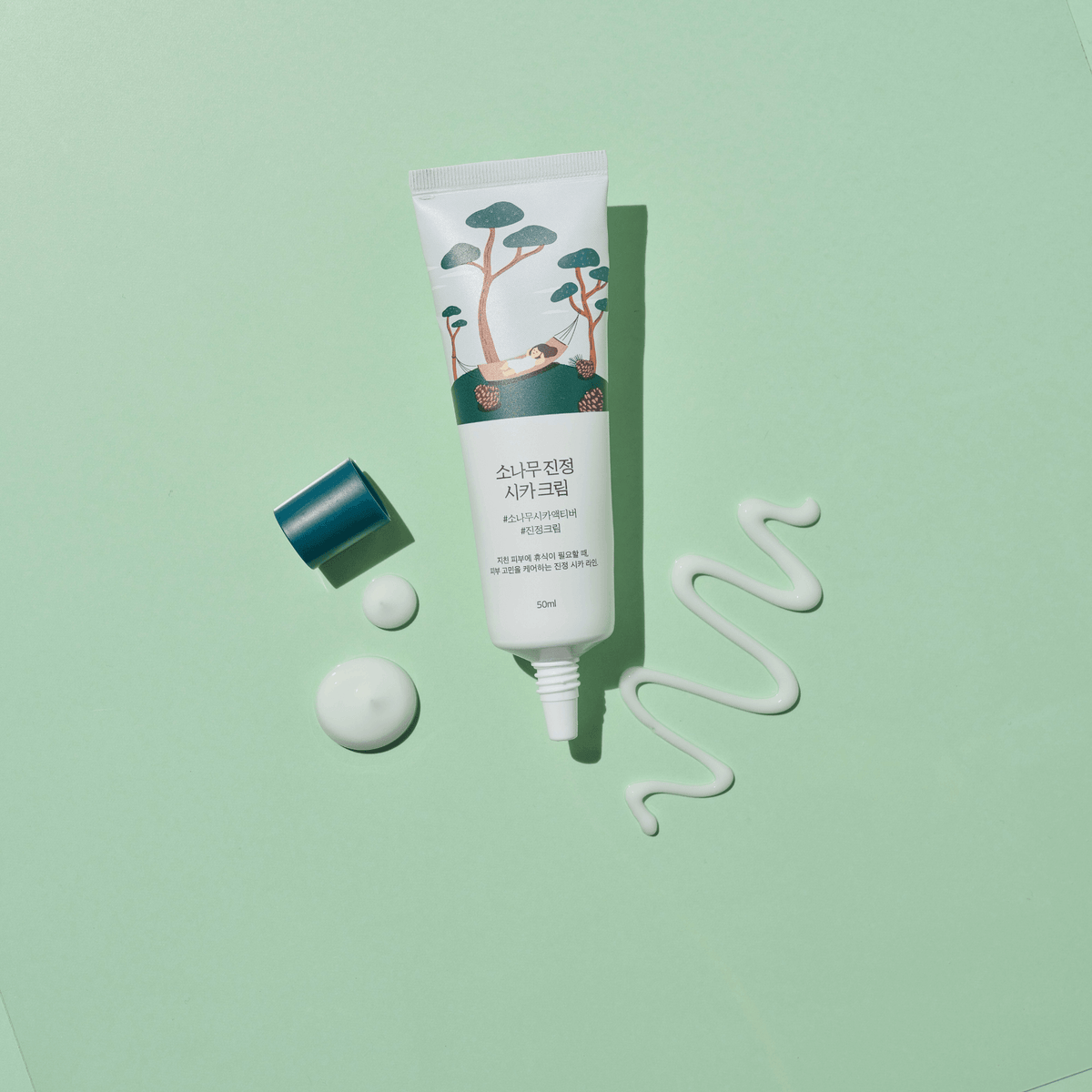 Round Lab Pine Calming Cica Cream texture – face moisturizer, view 2