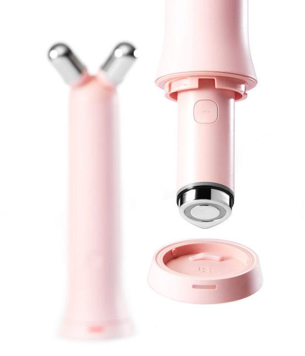 medicube AGE-R Booster V Roller – view 3
